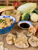 Charger l'image dans la galerie, LUCKYBOX - 3 spécialités en 1 box 🍜🥟🥬
